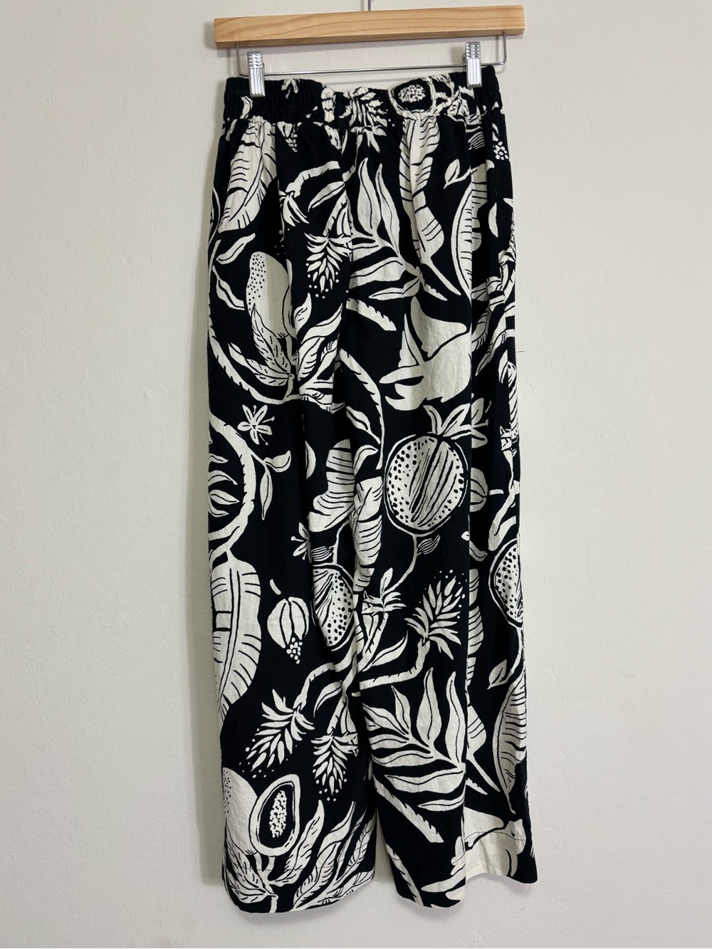 Christian Siriano wide-leg pants featuring a bold Size S - Picture 2 of 5
